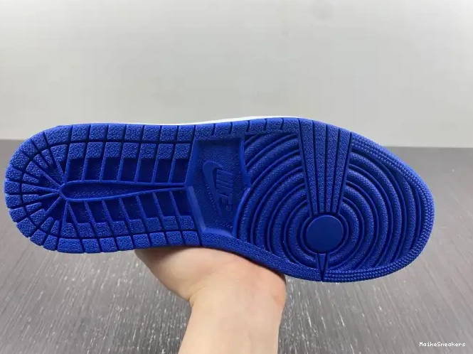 MaikeSneakers 705329-004 Royal (2015) Jordan Retro Low 1 0510